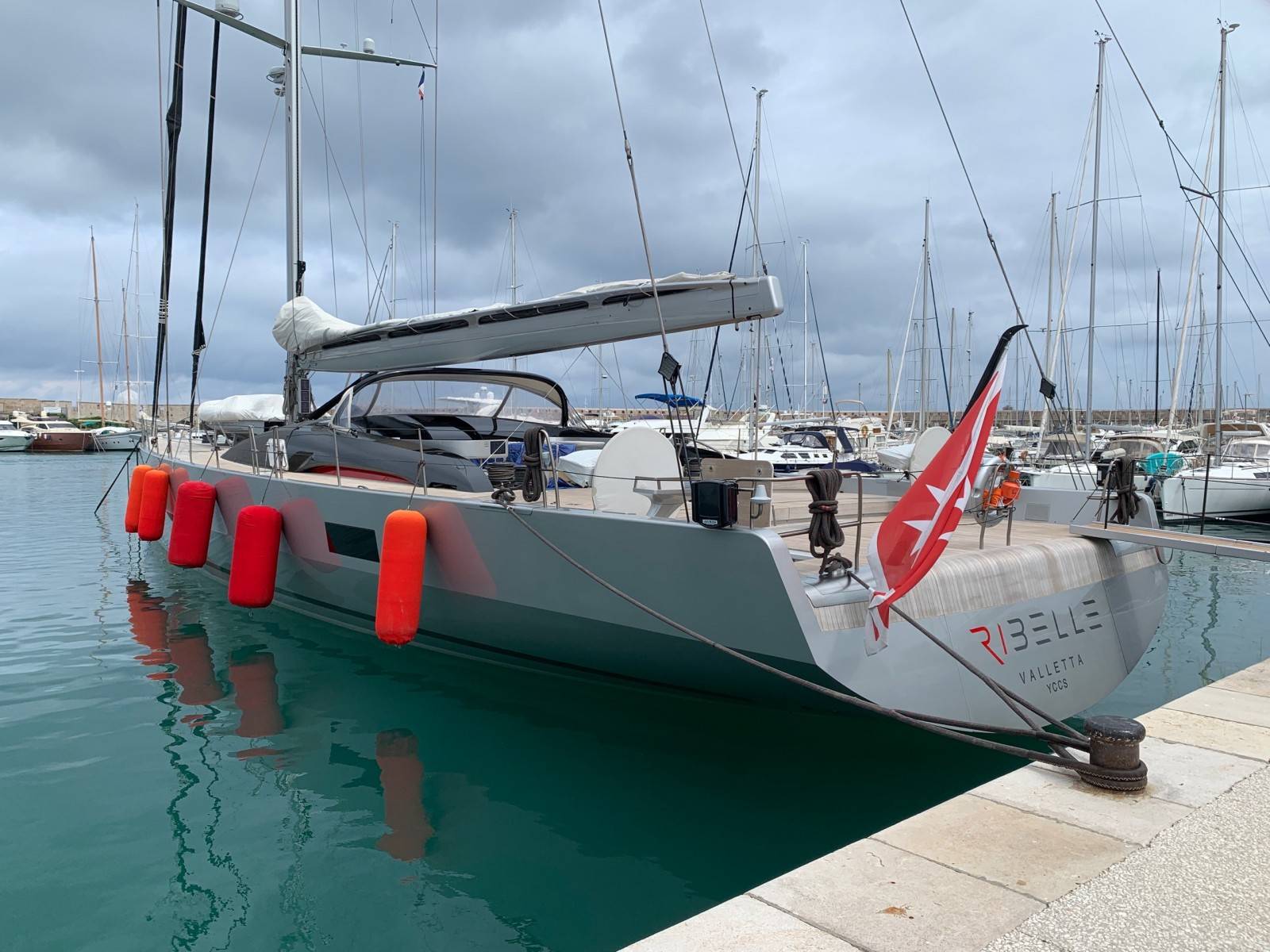 Maritime expertise firm for the purchase of a yacht Cassis 13