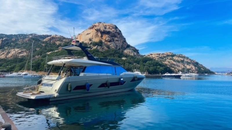 Pre purchase marine survey full report for a client in SARDINIA